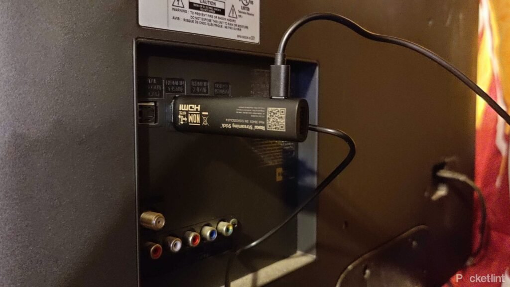 4 things you should never plug into your TV's USB port