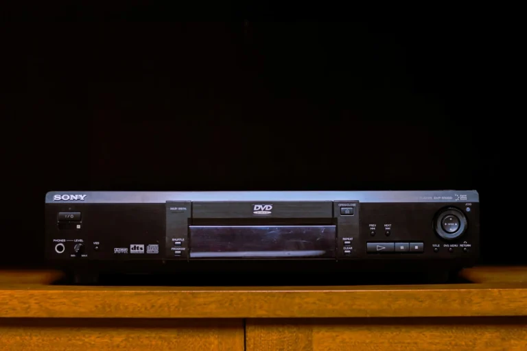 5 Ways to Repurpose Old CD and DVD Players