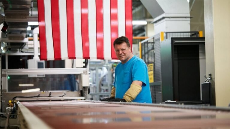 Apple escapes Trump’s 100% tariff on chips