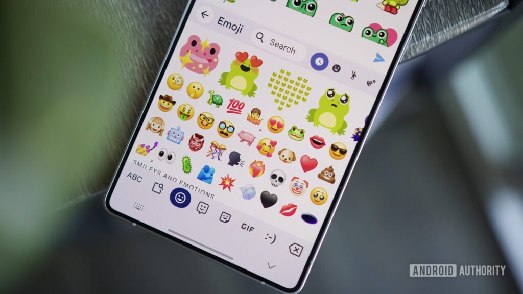 Emoji Kitchen on an Android phone.
