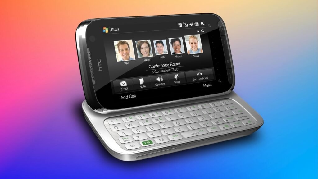 Now That Phones Are Thin, Bring Back the Physical Keyboard
