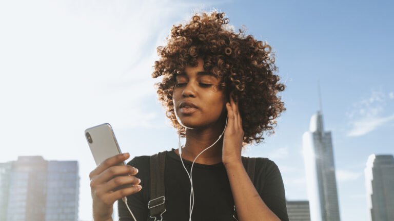 The One Setting That’s Holding Back Your Android Music-Listening Experience