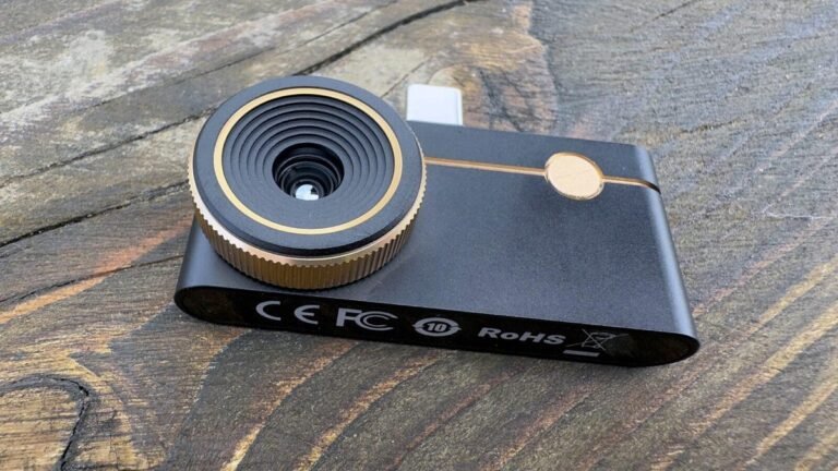 This is my new favorite thermal imaging camera for Android and iOS – and it’s not even close