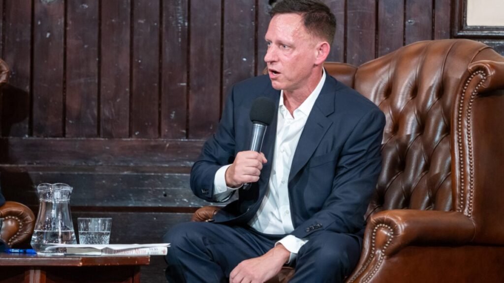 Democrats Call for Congressional Probe Into Ties Between Jeffrey Epstein and Peter Thiel