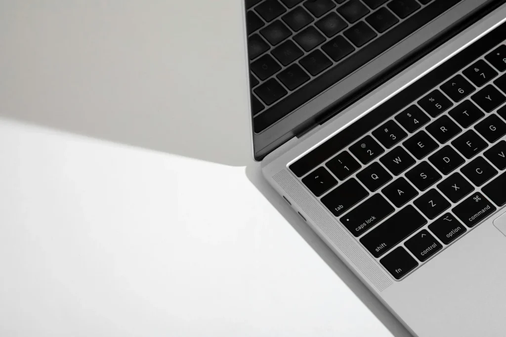 How to Send Quick Messages via Spotlight in macOS Tahoe