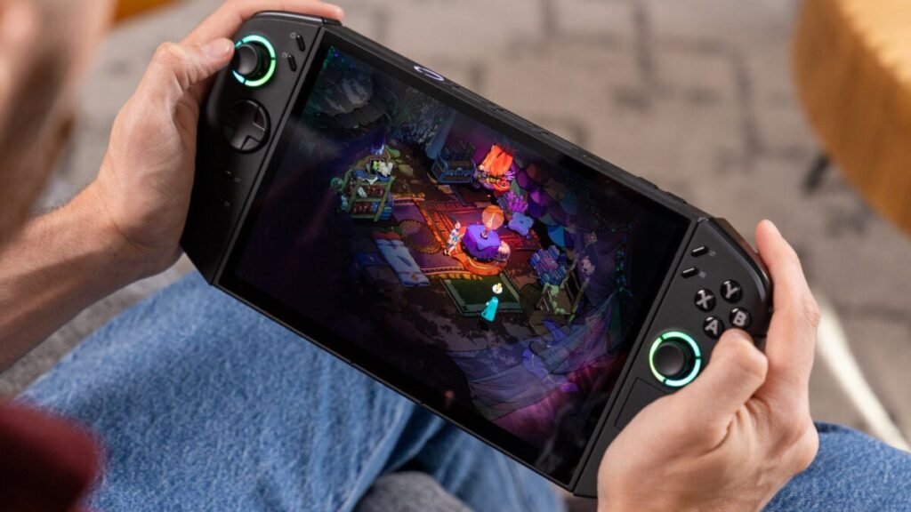 A Handheld Made For Big, Meaty Claws