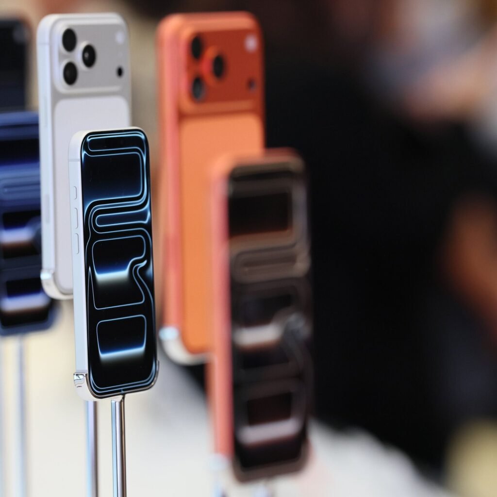 Apple removes ICEBlock and similar apps after Trump DOJ demand