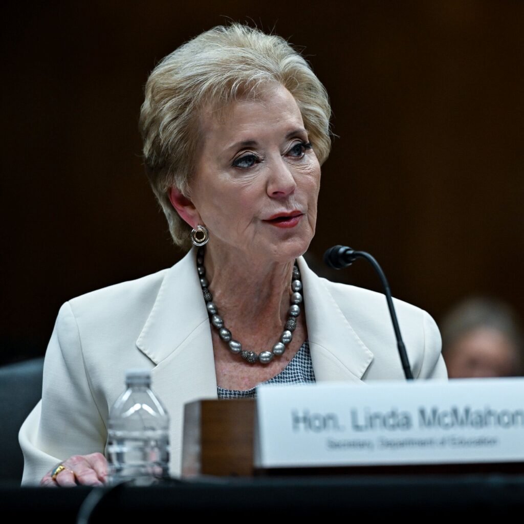 White House asks nine universities to sign compact, freeze tuition five years