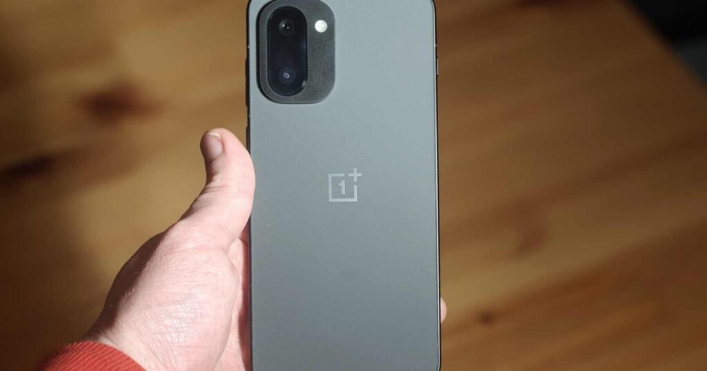 OnePlus 15T leak spills details on a curious camera situation