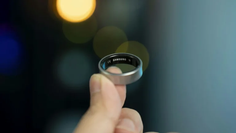 This Smart Ring Targets Your Daily Migraine Triggers: What to Know