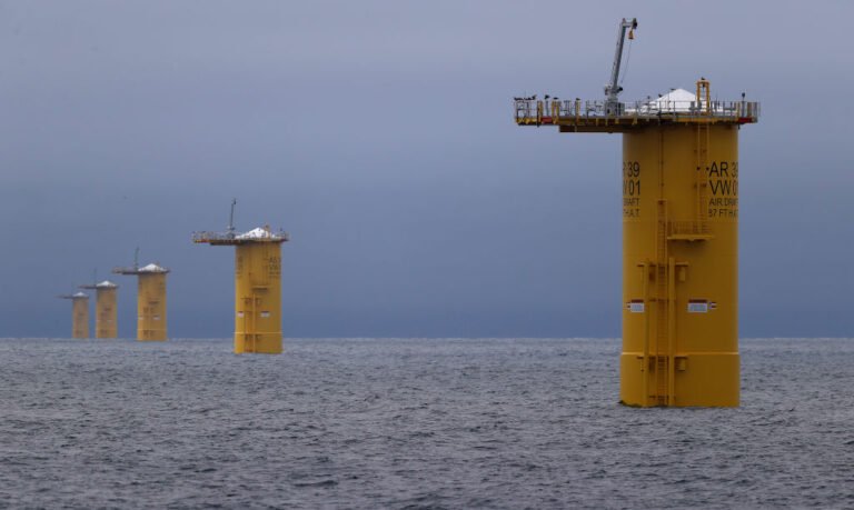 Court orders restart of all US offshore wind construction