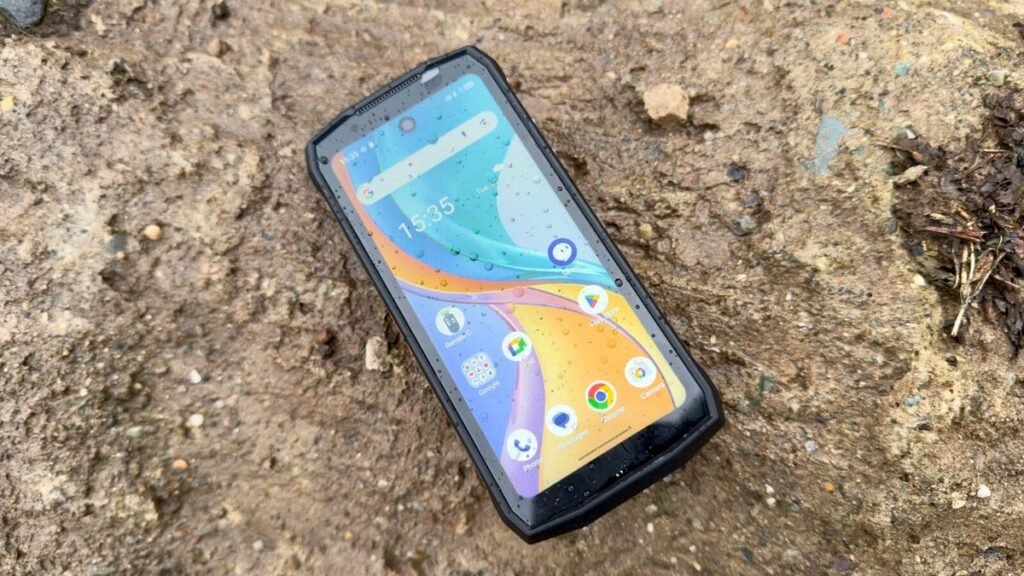 I switched to a 4.7-inch Android phone for a week, and it felt like a blast from the past