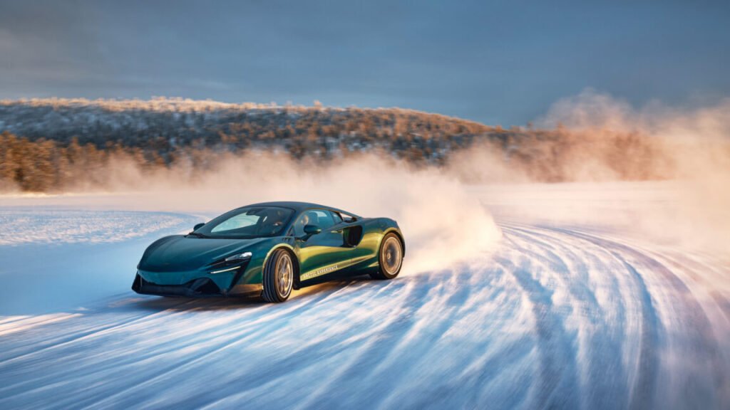 Sideways on the ice, in a supercar: Stability control is getting very good Sideways on the ice, in a supercar: Stability control is getting very good