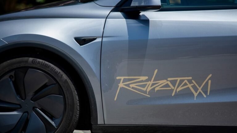 Tesla Robotaxis Reportedly Crashing at a Rate That’s 4x Higher Than Humans