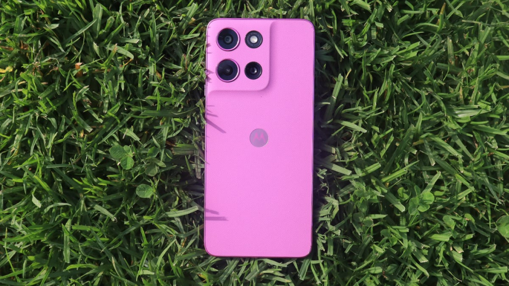 Why I recommend this $200 Motorola phone over budget Google and Samsung models Why I recommend this $200 Motorola phone over budget Google and Samsung models