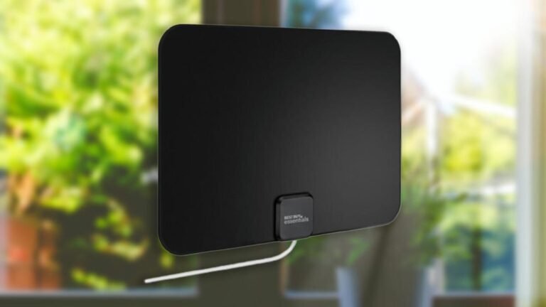 How to watch hundreds of TV channels with this $20 antenna box (and ditch the streaming services)