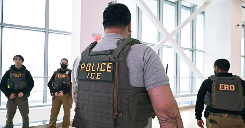 ICE Agents Frustrate Airport Workers as Shutdown Drags On ICE Agents Frustrate Airport Workers as Shutdown Drags On