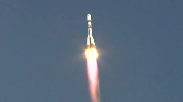 Russian Spacecraft Glitches Out on Its Way to ISS
