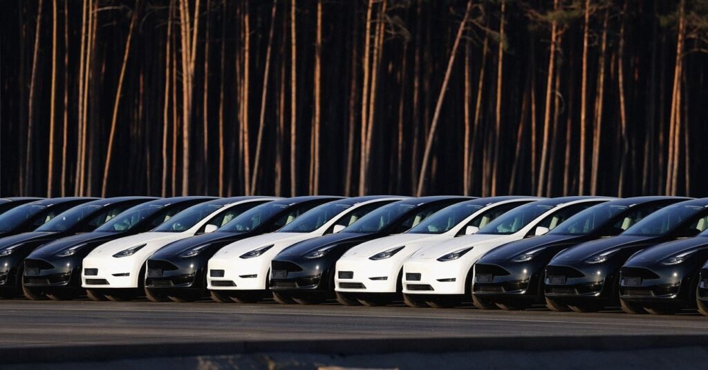 The Tesla Influencers Leaving the ‘Cult’