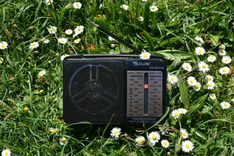 A Mysterious Numbers Station Is Broadcasting Through the Iran War