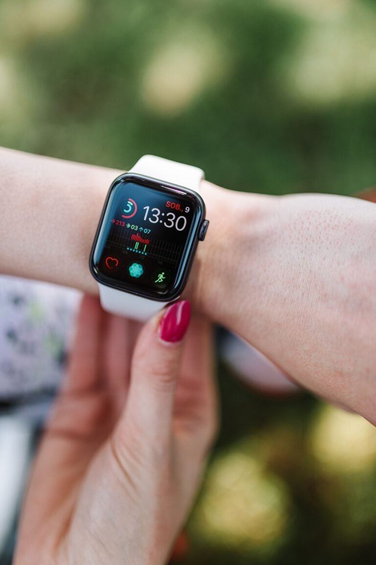 Apple Watch 10 vs 11: What Actually Changed, and Should You Upgrade in 2026?