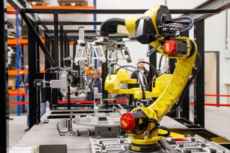 Inside Hyundai’s Metaplant, Where AI and Robots Build Cars to Order