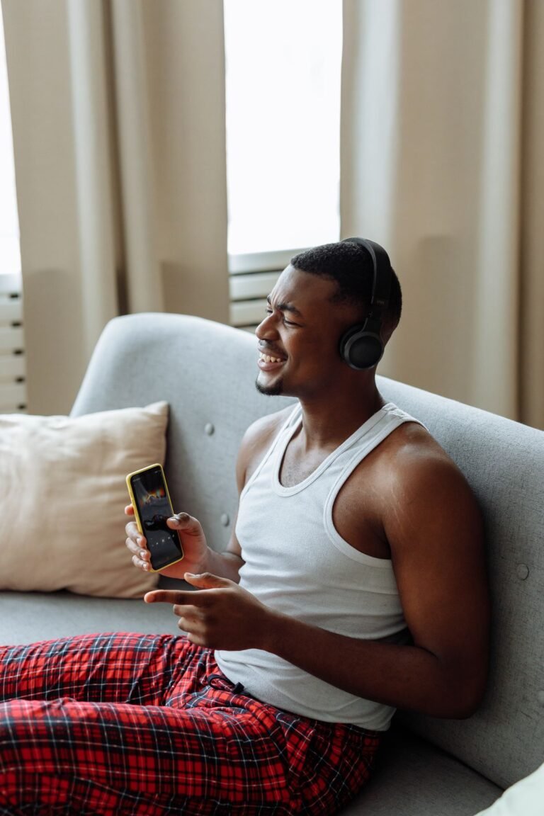 How to Listen to Music Online for Free