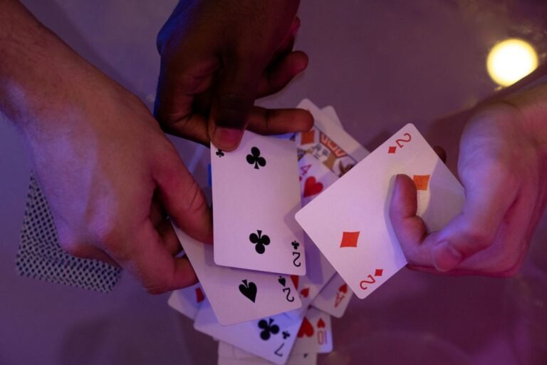 How to Play Card Games Online With Friends