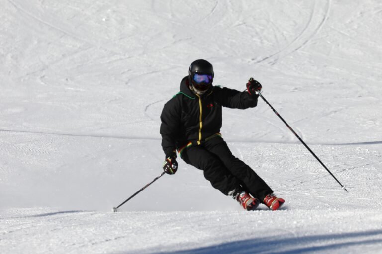 Best Smartwatch for Skiing and Snowboarding in 2026: Cold Battery and Glove Control Compared