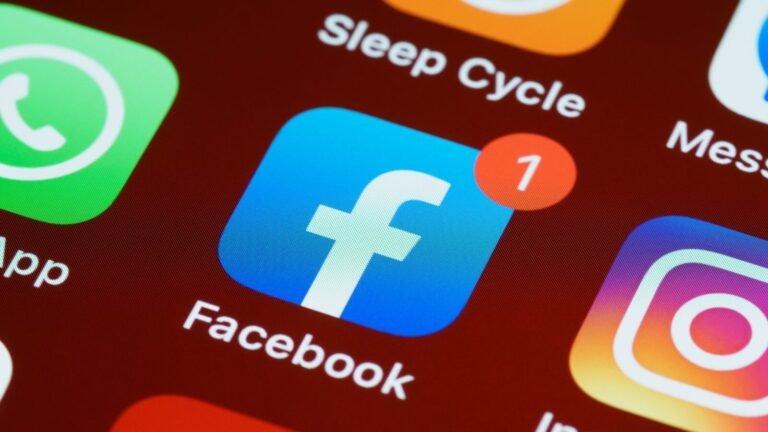 Using the Facebook SDKs in Mobile App Development