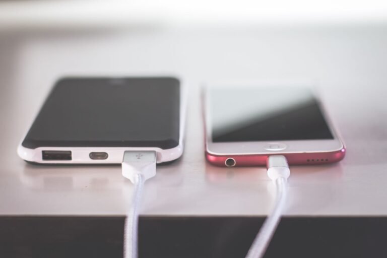 Silicon Carbon Battery vs Lithium Ion: Samsung Caved, Apple Did Not