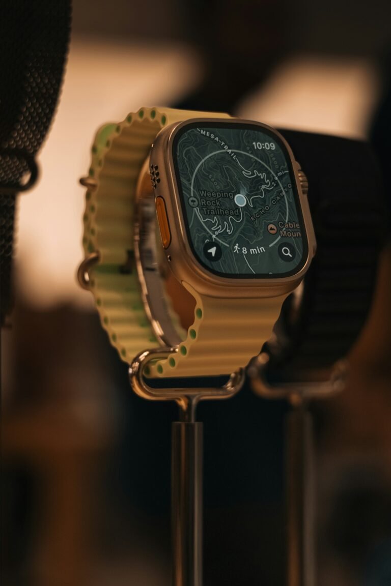 Amazfit LiveShare Lets Family Follow Your Hike Live on the T-Rex Dual Solar