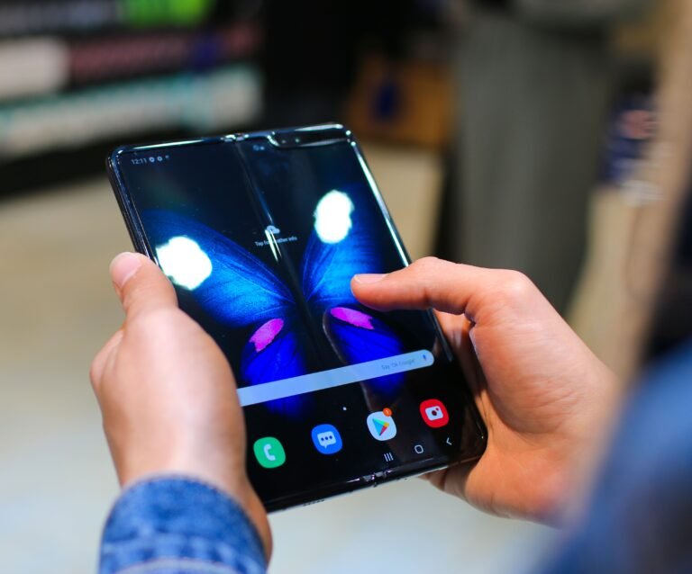 Vivo’s 8-Inch Foldable Has a 6,900mAh Battery. Europe Pays 2,199 Euros for It.