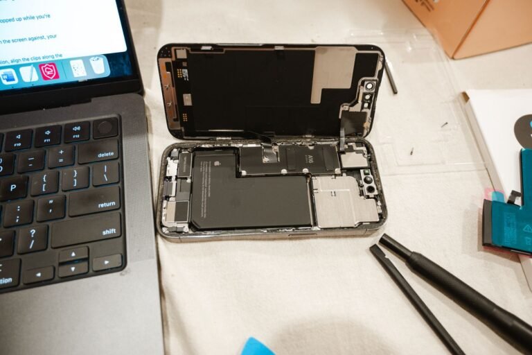 The Trump Phone Boots Fine on an HTC Motherboard. That Is the Whole Story.